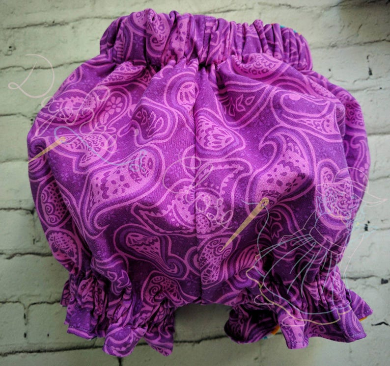 0-3m Reversible Jellybean Bonnet and Bubble Short set