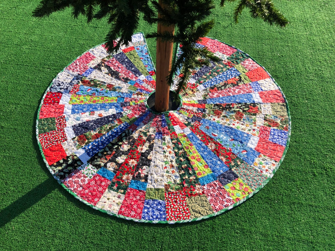 Christmas Tree Skirt, Chrismukkah, Holiday Tree Skirt, Tree Skirt