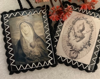VIRGIN OF SORROWS. Scapulars. 4cm x 3cm.