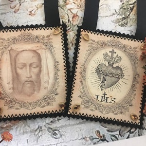 The True Face of Jesus Christ. Scapulars.