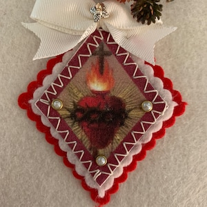 SACRED HEART of JESUS. Scapular.