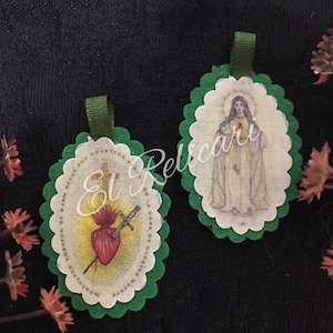GREEN SCAPULAR. Scapular.