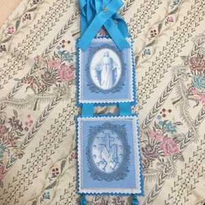 Skapulier für die Tür. Medaille Unserer Lieben Frau von der Wundertätigen.
