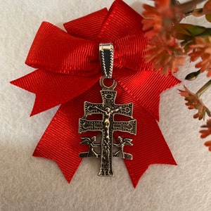 CROSS OF CARAVACA. Holy Cross of Caravaca. Murcia. Brooch.