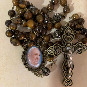 POPE FRANCIS. Rosaries