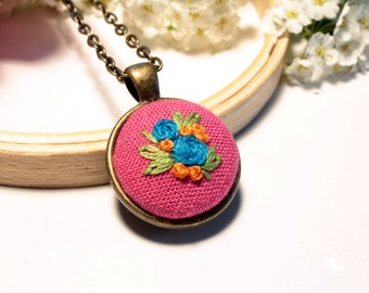 Hand Embroidered Pink Linen Pendant: Vintage Style Floral Necklace