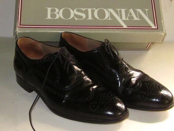 bostonian mens wingtip shoes
