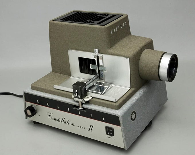 AIREQUIPT 35MM Slide Projector With Original Power Cord, New LAMP bulb