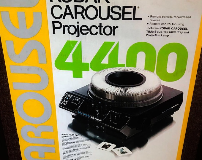 Kodak Carousel 4400 35MM Slide Projector, SERVICED, With Electronic
