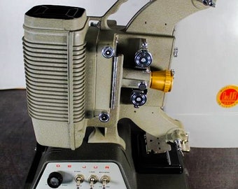 DeJUR Model 1000-B 8MM Film Projector includes Original Hard Carry Case