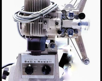 BELL & HOWELL 273 16MM Projector with Case