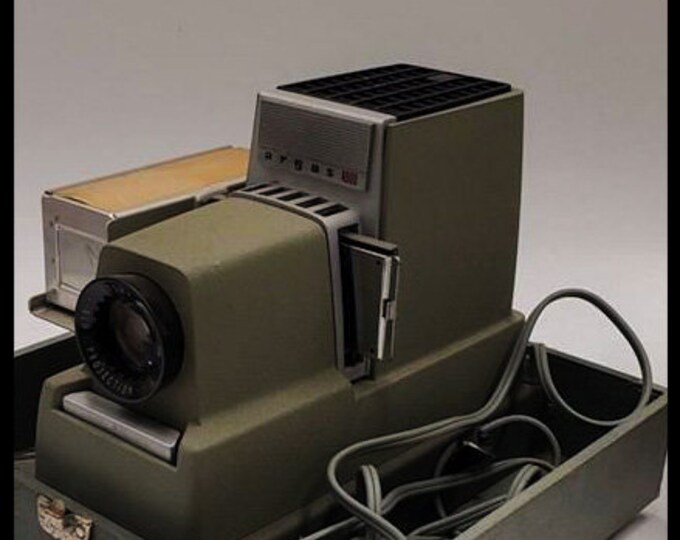ARGUS 500 Automatic 35MM Slide Projector With Multiloader, SERVICED