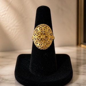 Silver Essential Oil Diffuser Ring: Adjustable Aromatherapy Jewelry