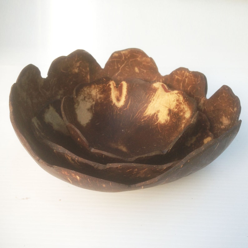 Coconut bowl flowers shape set 3 bowls,size 4-6 x 1.5-2 inch,candle bowl,spa bowl vegan,gift,wooden gift,birthday gift,easter,wedding gift