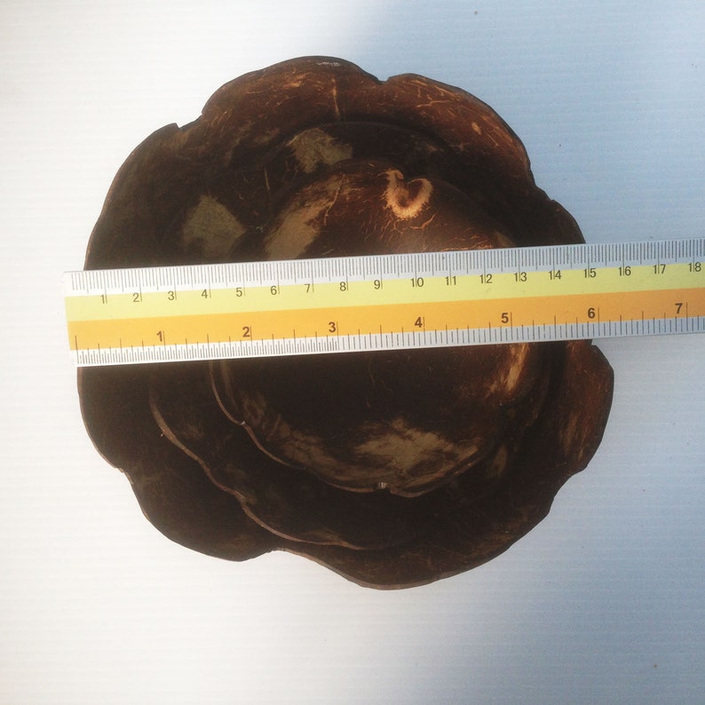 Coconut bowl flowers shape set 3 bowls,size 4-6 x 1.5-2 inch,candle bowl,spa bowl vegan,gift,wooden gift,birthday gift,easter,wedding gift