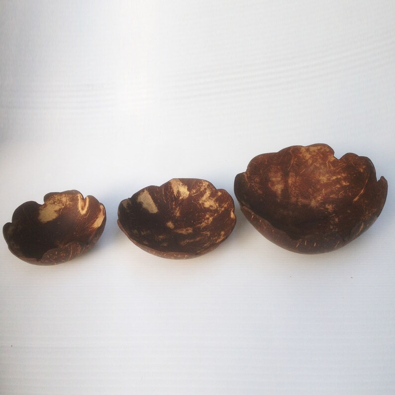 Coconut bowl flowers shape set 3 bowls,size 4-6 x 1.5-2 inch,candle bowl,spa bowl vegan,gift,wooden gift,birthday gift,easter,wedding gift