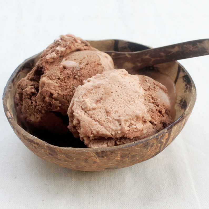 Wholesale 30 coconut shell bowls small size 8 x 5 cm fill 5 oz price include shipping,100/% no coating