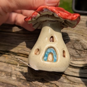 Pequena decoração de cogumelo de cerâmica, jardins ao ar livre, fairycore, casa de campo, jardim, natureza,