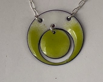 Apple green swing pendant, Granny Smith Green drop disc pendant