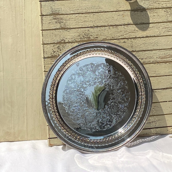 Wm. Rogers Pierced Round Silver Plate Butlers Tray