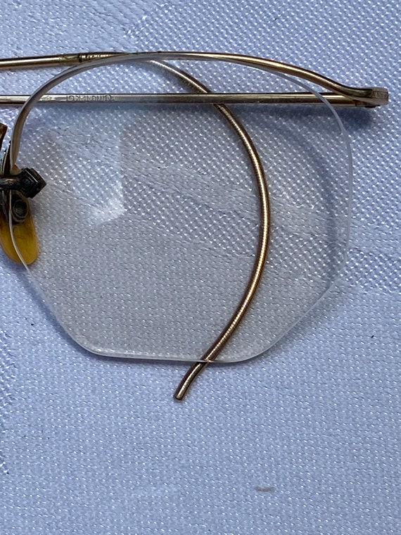 Vintage Gold Wire Eye Glasses - image 4
