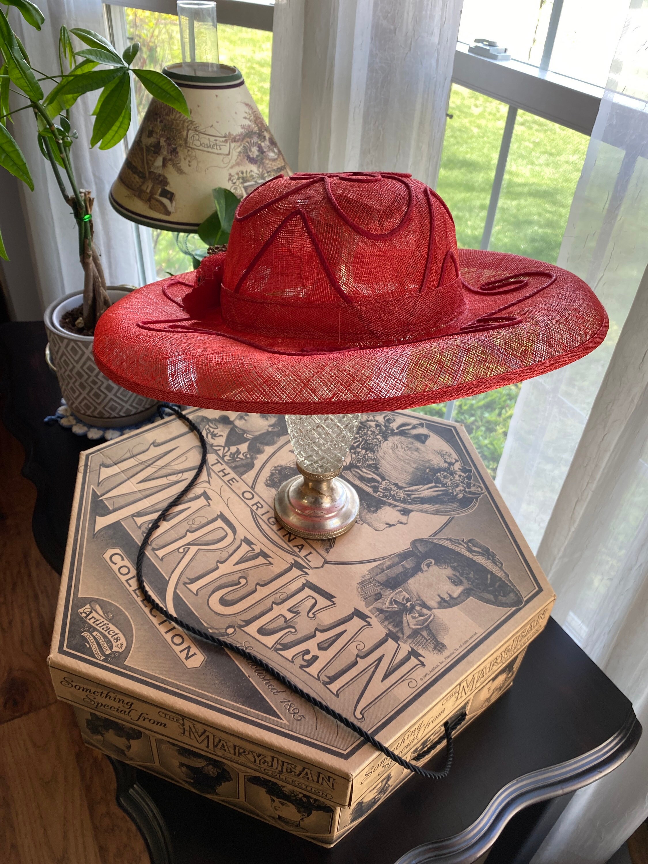 MaryJean Collection Coral Red Sinamay Wide Brim Hat w/ Bow + Original Box Red Hat and Box From the Original Mary Jean Collection - Etsy main image 4