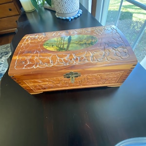 Wood Dovetail Carved Box with Mirror