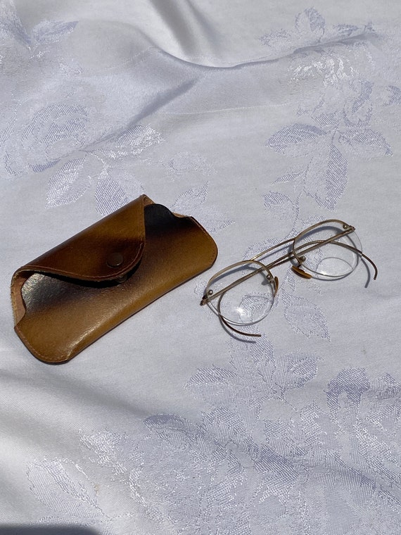 Vintage eye glasses wire Gem