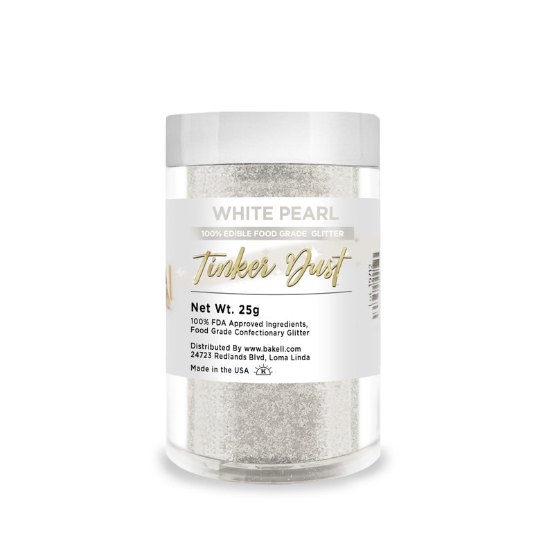 Puede incluir: Un tarro de pl&aacute;stico blanco de purpurina comestible de calidad alimentaria de color perla blanca, etiquetado como "Tinker Dust" con un peso neto de 25g. El tarro est&aacute; hecho en los Estados Unidos.