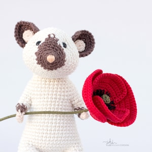 Kiwi and the Poppy PDF Crochet Pattern Siamese Mouse Amigurumi, Crochet Flower DIY image 4