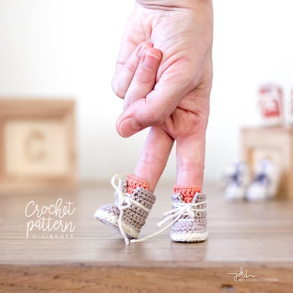 Booties for Dolls and Amigurumi PDF Chrochet Pattern Miniature Shoes Keychain Christmas Tree Decoration Mini Boots Etsy