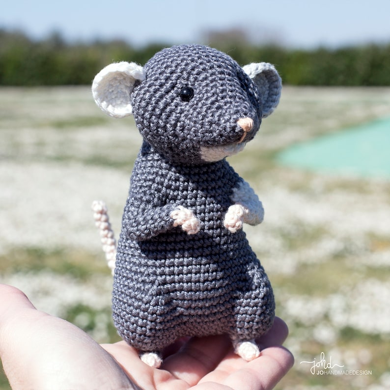 MOUSE CHLOE and the DAISY amigurumi pattern image 7