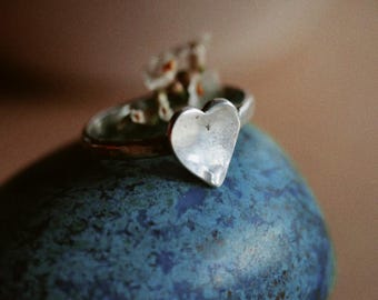 handmade sterling silver heart ring - tiny heart ring - promise ring - 925 sterling silver ring - simple heart ring - everyday ring