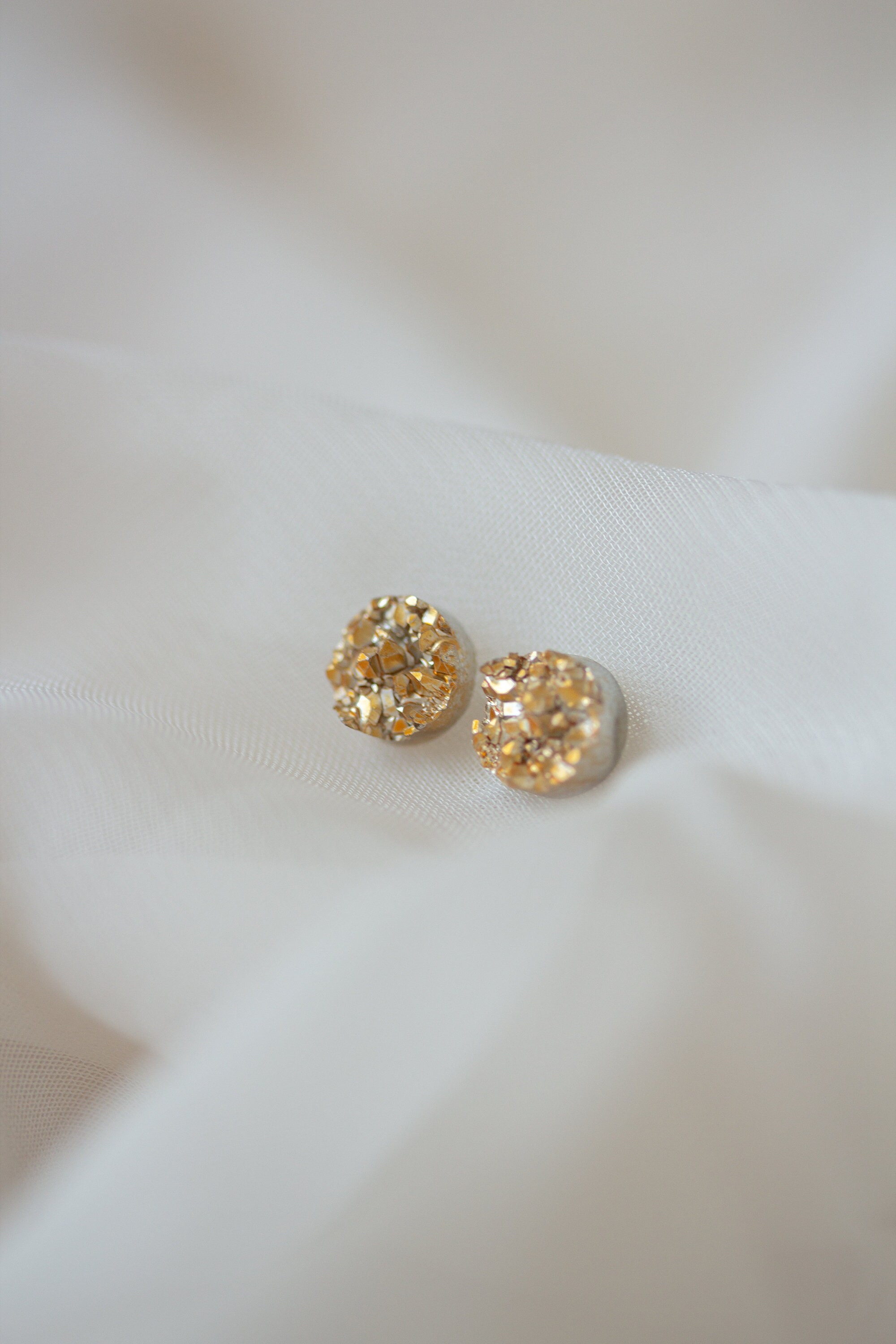 Gold studs - gold bridesmaid earrings - bridesmaid earrings gold - go…