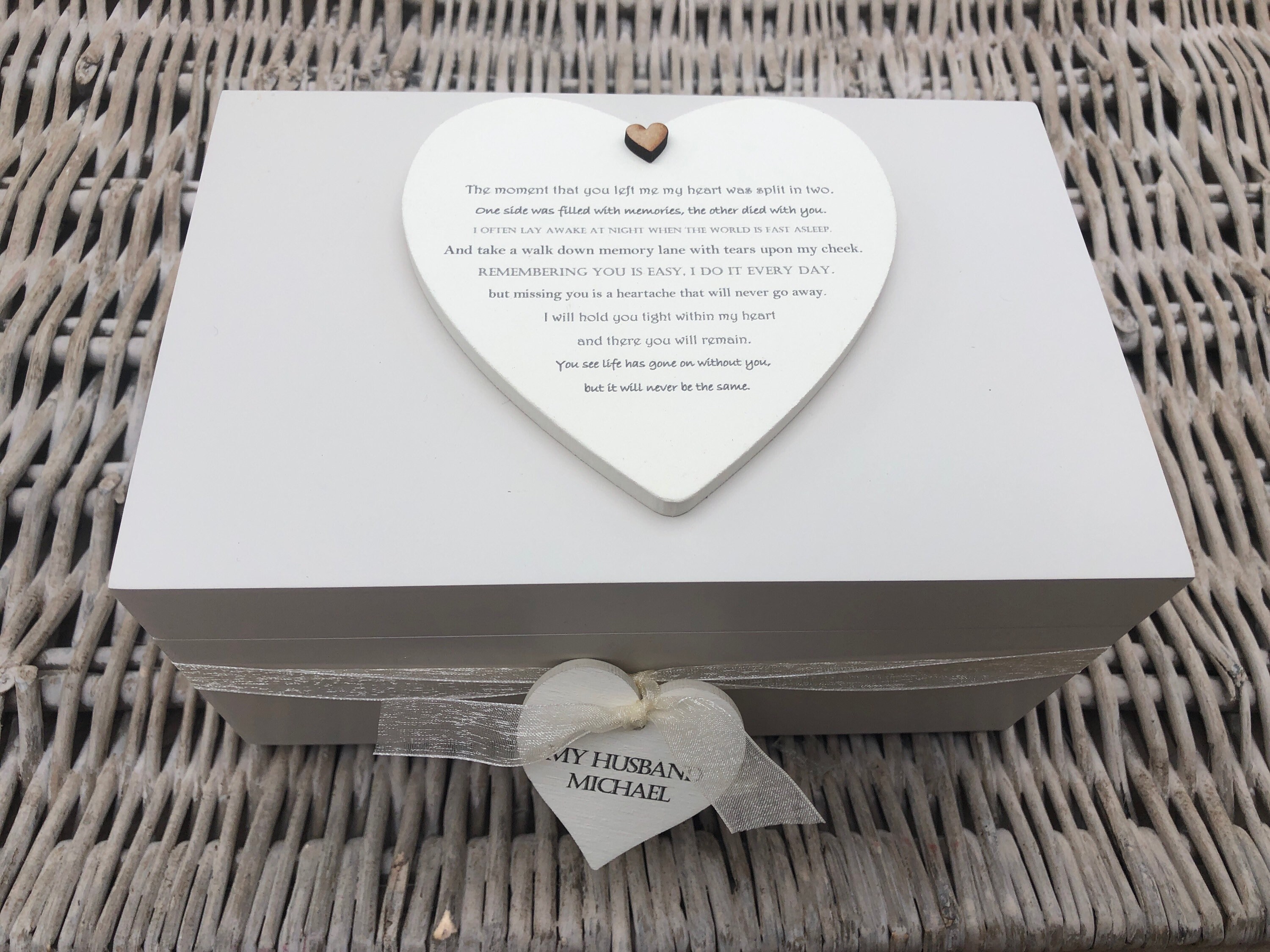 PERSONALISED Shabby chic style Memory Box In memory of HUSBAND Loved One Wife Friend or any name Loss Bereavement MEMORIAL