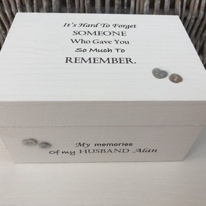 Shabby Chic personalisiertes Geschenk In Erinnerung an einen geliebten EHEMANN ~ FRAU Nanny Nana Nan Gran Nannie irgendeinen Namen .. Memory Box Trauerfall Verlust