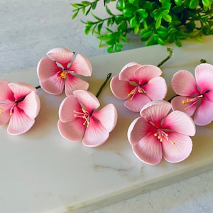 チェリーブロッサムガムペーストピンクの花 - 誕生日、結婚式、母の日、日本をテーマにしたパーティー、春のパーティーに最適なケーキやカップケーキのトッパー