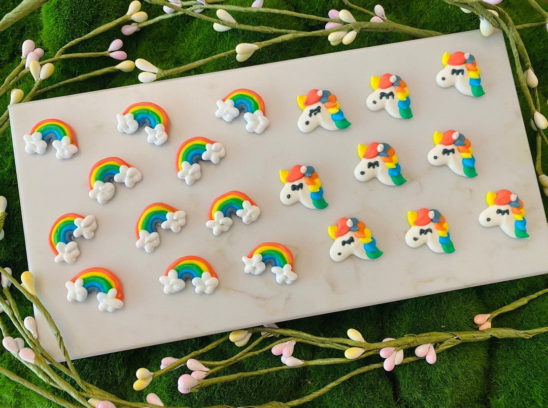 RAINBOWS and UNICORNS Edible Royal Icing Decorations 24 Pieces Cupcake