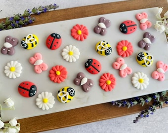 SPRINGTIME BEES, LADYBUG, Butterflies & Daisy Flower Assortment - 12 or 24 Pieces Cupcake / Cake Toppers Edible Royal Icing