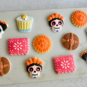 OFRENDA para DIA De Los MUERTOS - Decoraciones de Azúcar Comestibles del Día de Muertos - 12 Piezas