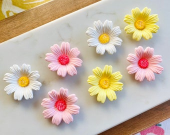 WHITE, PINK, YELLOW Daisy Gum Paste Flower Assortment - 12 Pieces Daisies Cupcake or Cake Toppers for Birthdays, Weddings, Mother's Day
