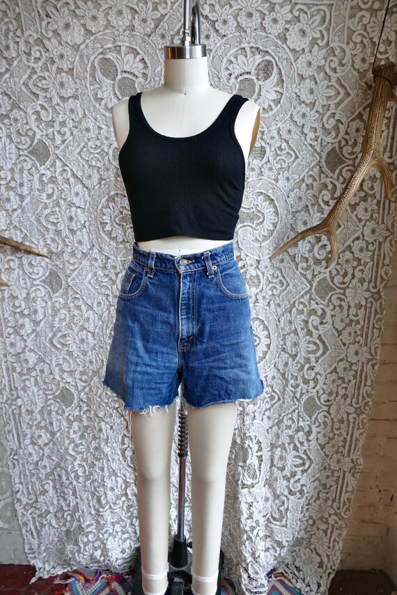 Vintage Levi's Cut-off Denim Shorts - W29 L2 main image 1
