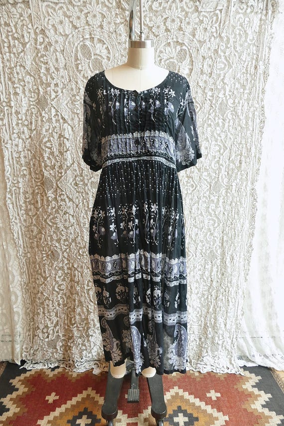 Black and White Indian Gauze Cotton Dress - image 6