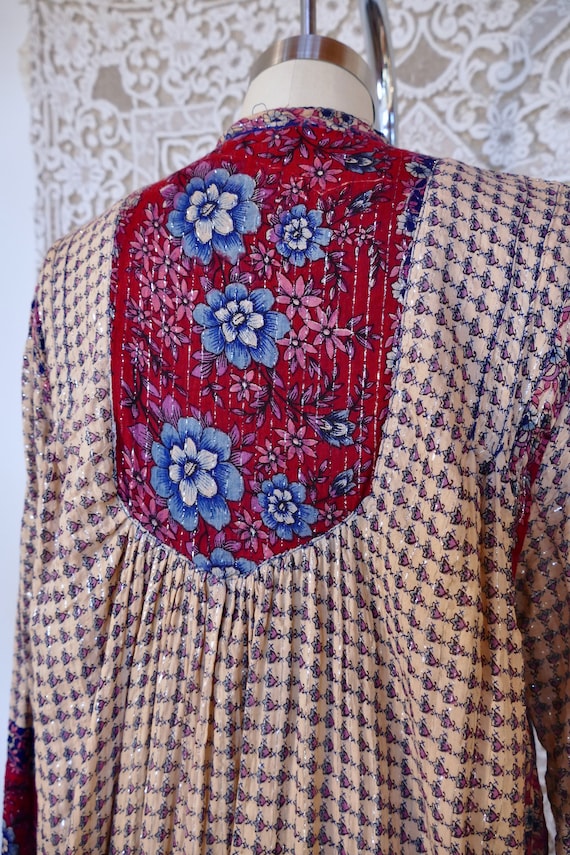 Beige and Red Floral Indian Gauze Cotton and Lure… - image 7
