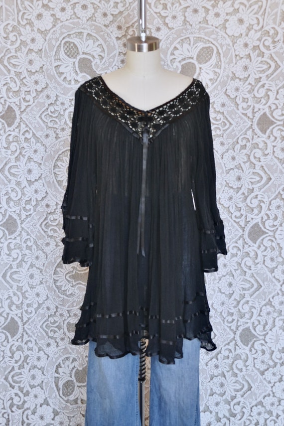 Black Gauze and Crochet Cotton Peasant Top - image 4