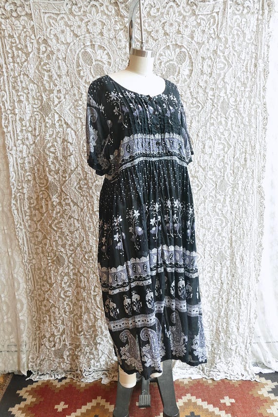 Black and White Indian Gauze Cotton Dress - image 4