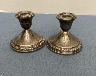 Candelabros antiguos de plata esterlina con peso de Crown Silver Co., par n.° 328