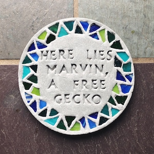 personalized garden stepping stone with mosaic glass rim (small) the cooper james