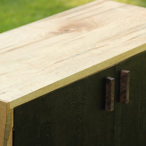 Mediados de siglo queman gabinete lateral de puerta Ambrosia | Etsy