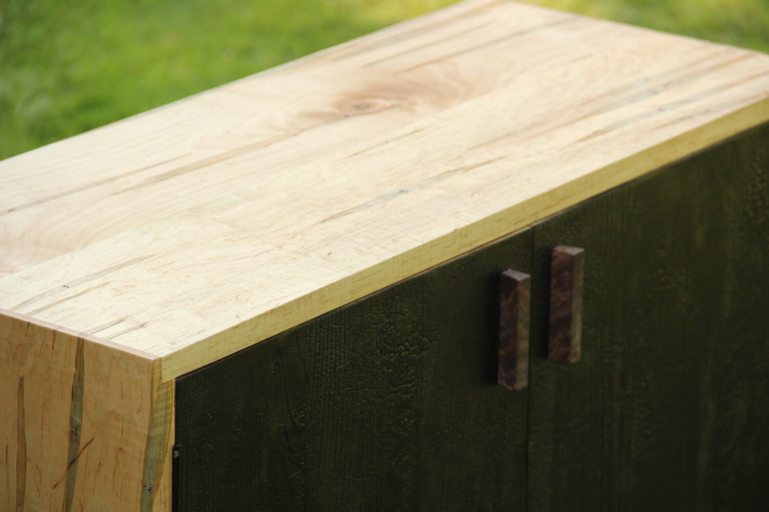 Mediados de siglo queman gabinete lateral de puerta Ambrosia | Etsy